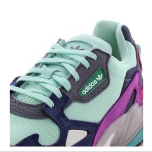 Adidas Flacon sneakers